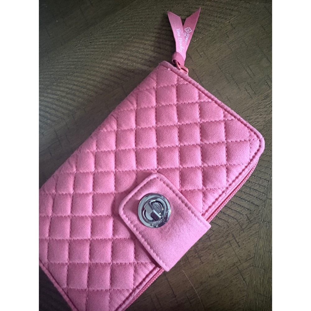 Vera Bradley Pink Quilted Microfiber Turnlock Wallet Floral Lining Multi Card